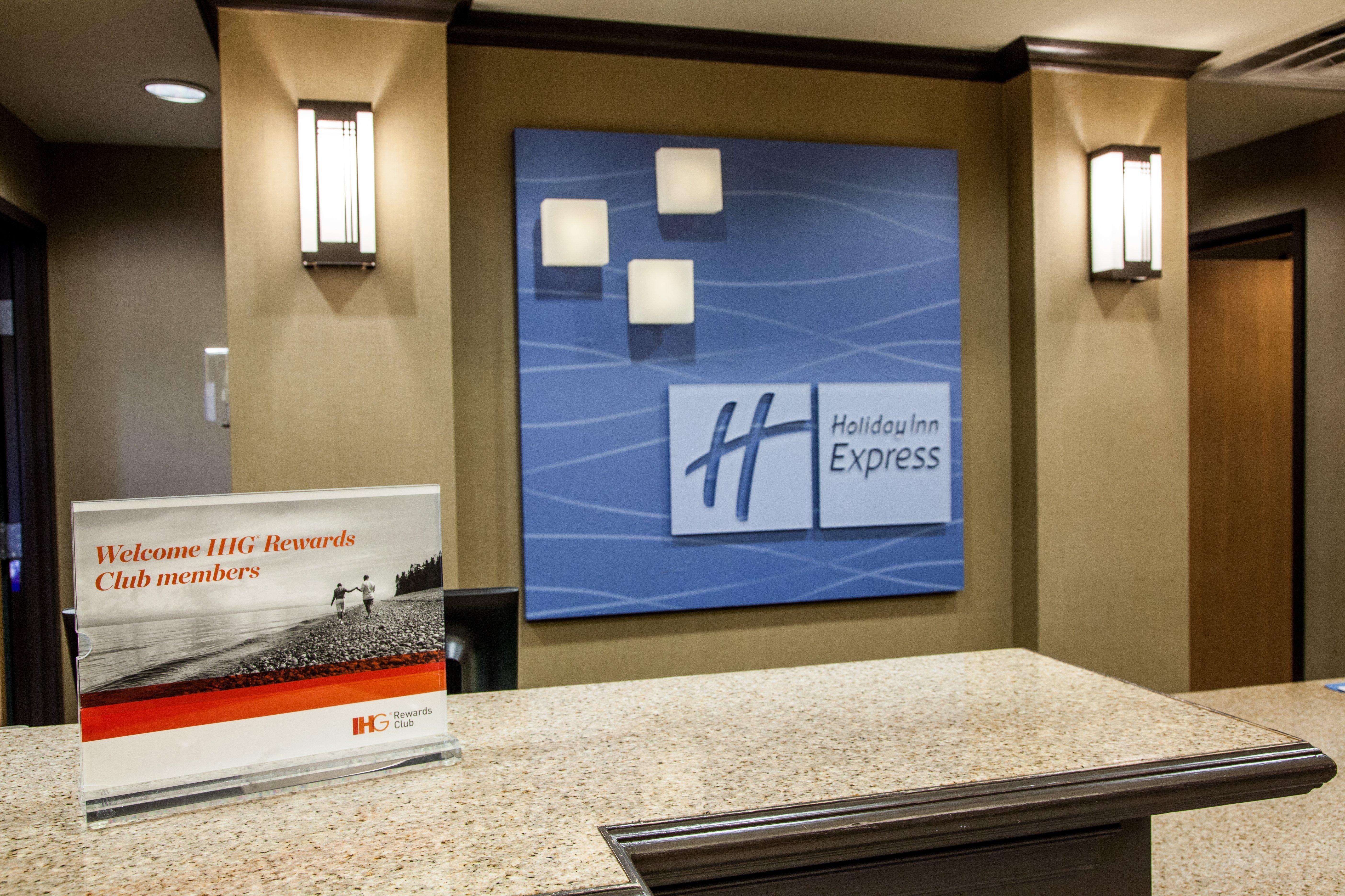 Holiday Inn Express & Suites Yankton, An Ihg Hotel Exteriör bild